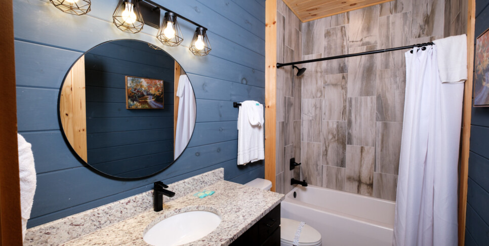 gatlinburg-the-sundrop-bathroom