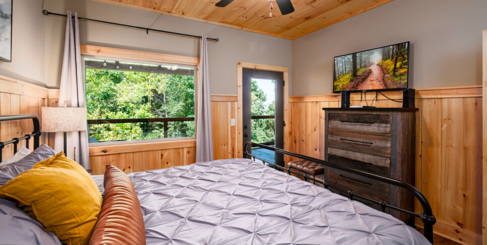 gatlinburg-the-sundrop-bedroom