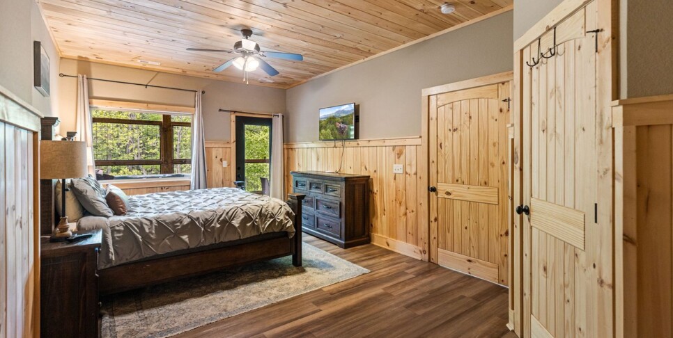 Gatlinburg - The Sundrop - Bedroom