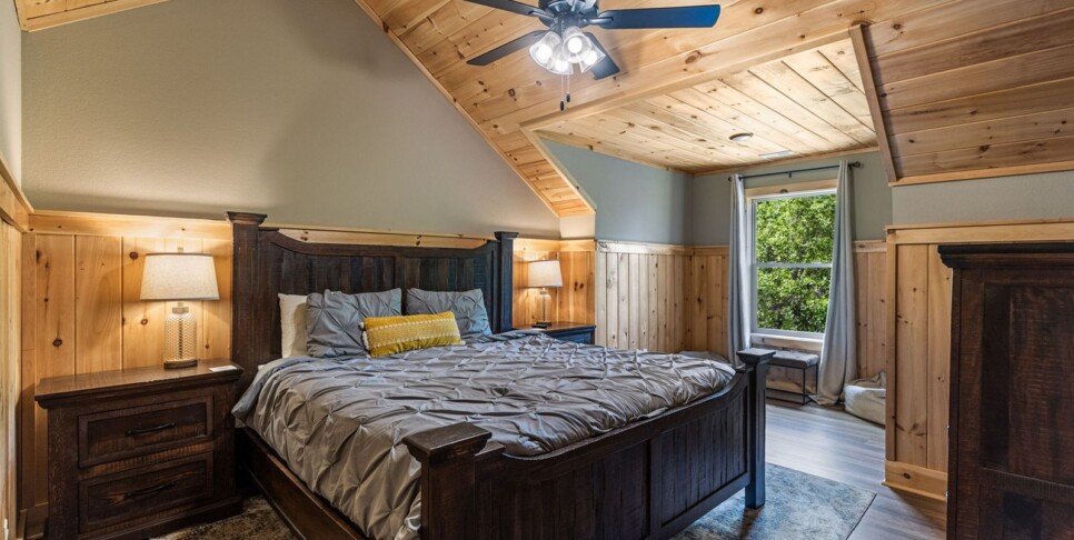 Gatlinburg - The Sundrop - Bedroom
