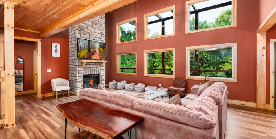 gatlinburg-the-sundrop-living-room