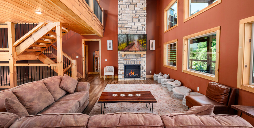 gatlinburg-the-sundrop-living-room