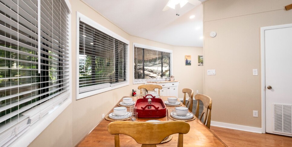 gatlinburg-hideaway-chalet-kitchen