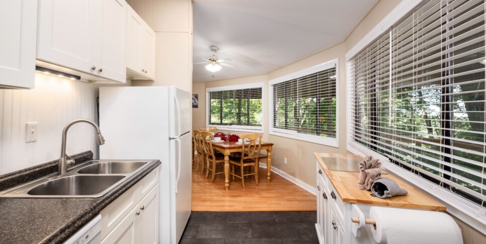 gatlinburg-hideaway-chalet-kitchen