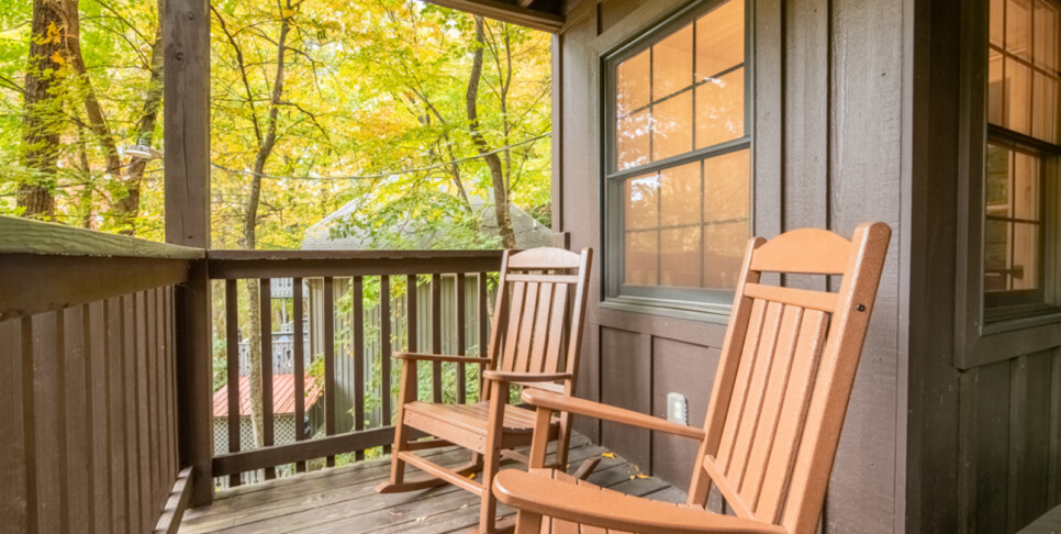 gatlinburg a beary active cabin exterior