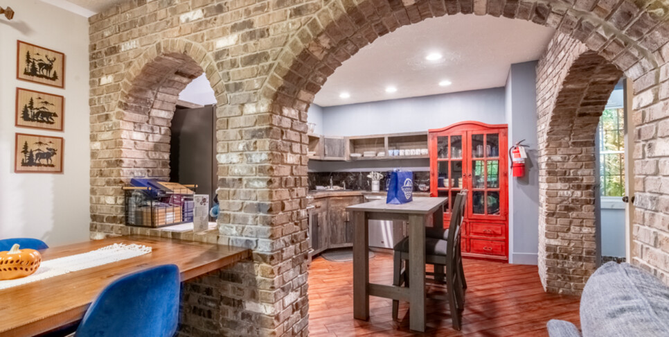 gatlinburg a beary active cabin kitchen